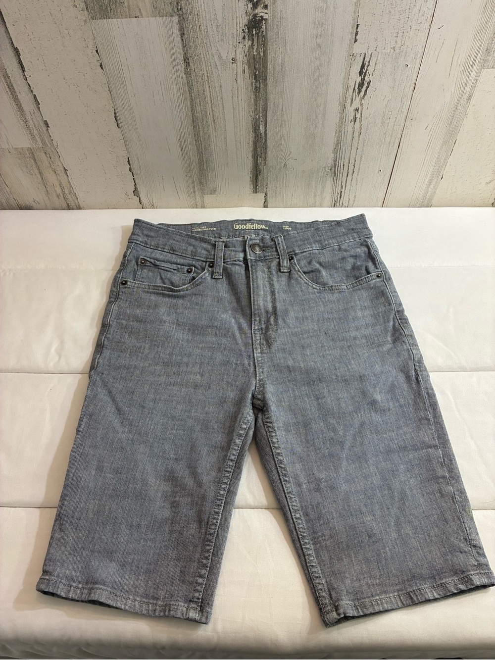 Goodfellow & Co Men’s Gray Denim slim total flex Shorts